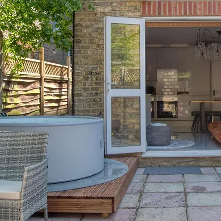 London Hammersmith - Hot Tub, Cinema & Gaming Room Extérieur photo